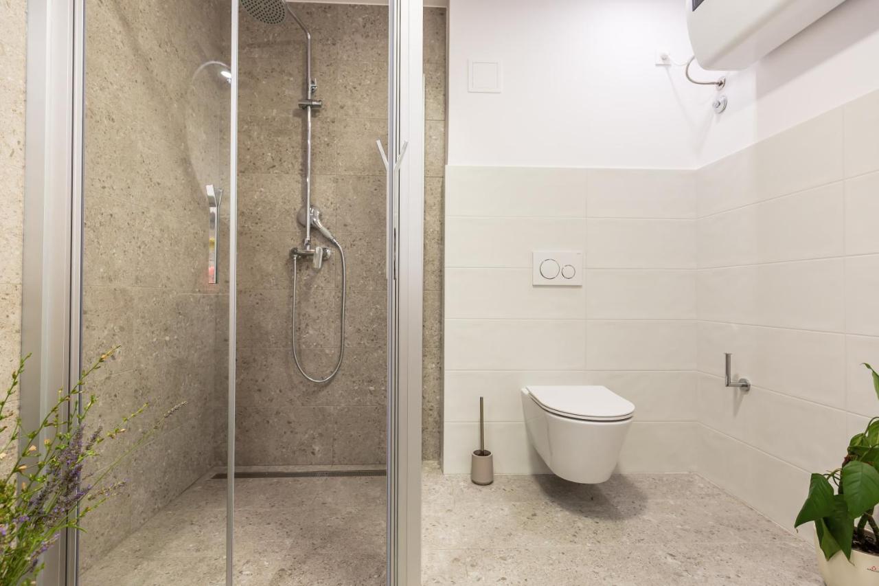 Adris Apartments Omiš Exterior foto
